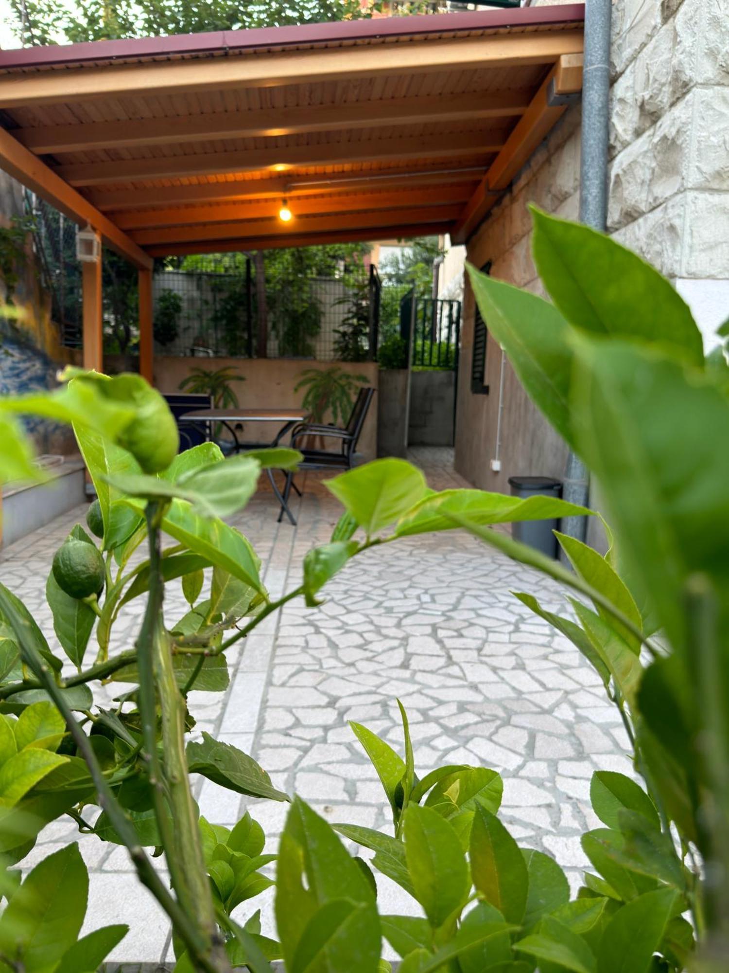 Ferienwohnung Valentinas Garden Split Exterior foto