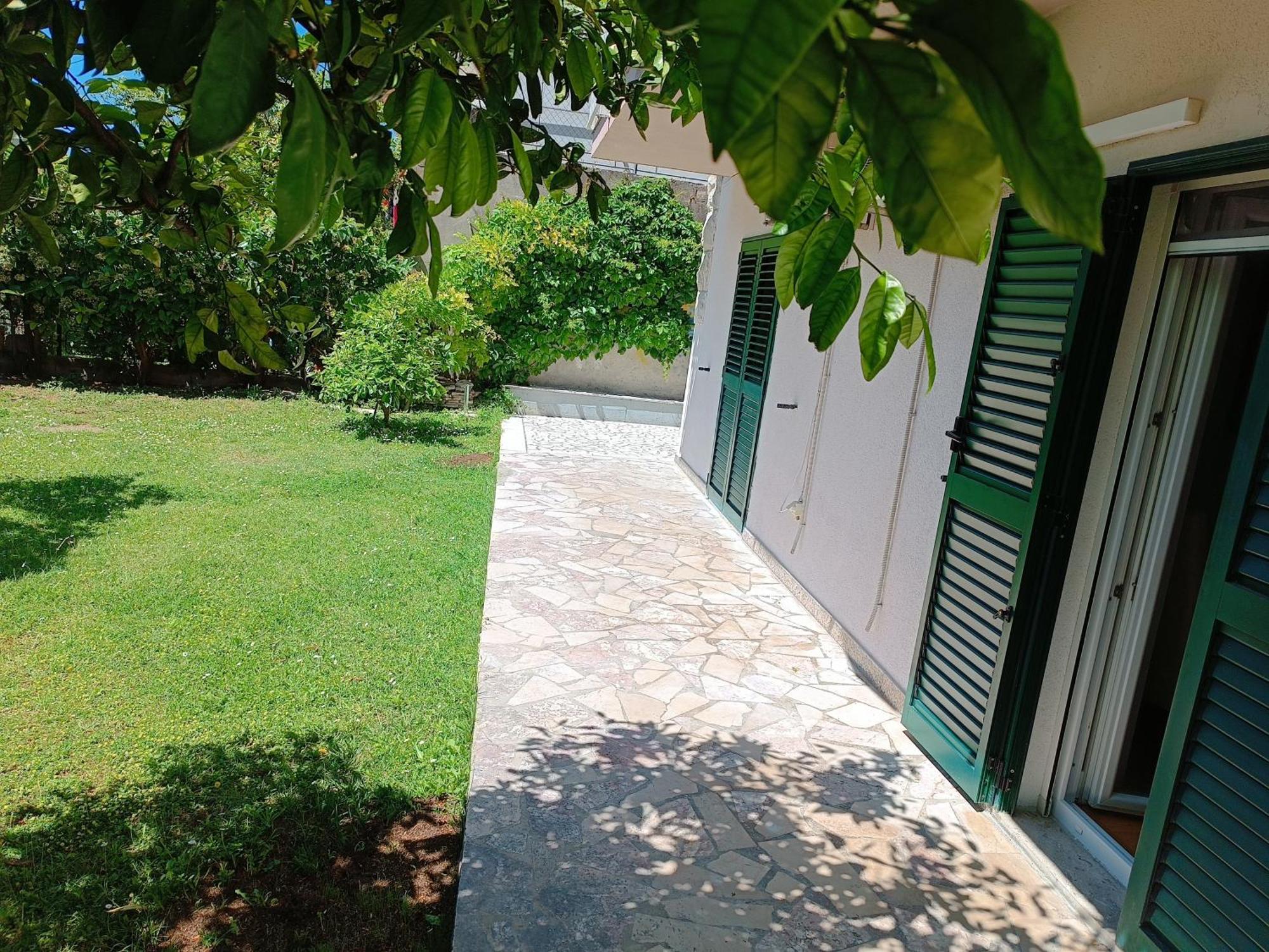 Ferienwohnung Valentinas Garden Split Exterior foto