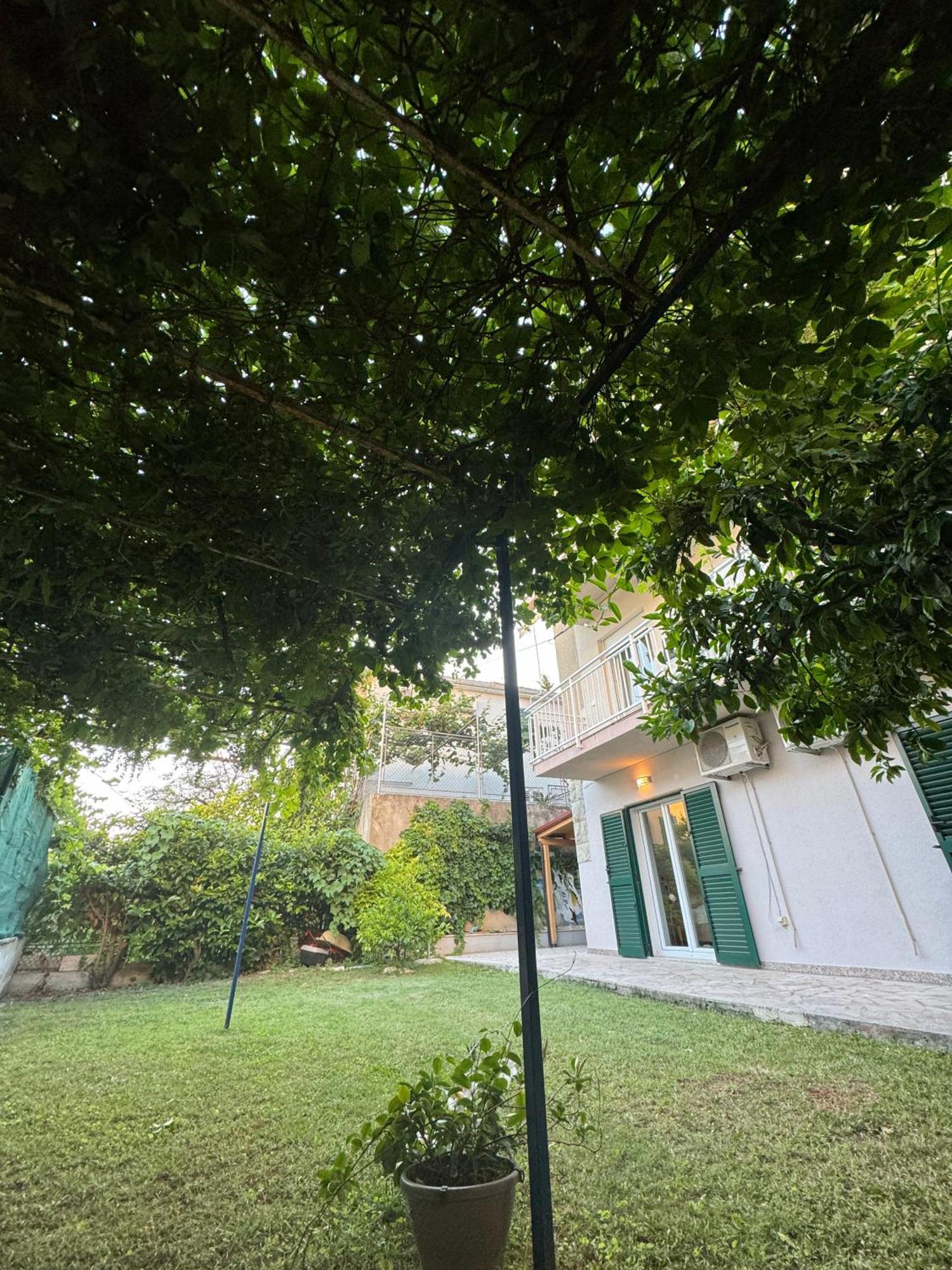 Ferienwohnung Valentinas Garden Split Exterior foto
